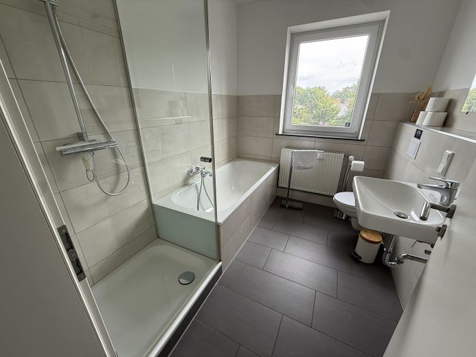 3ZKB Altbaucharme, Stellplatz, Moritzberg – Tageslichtbad