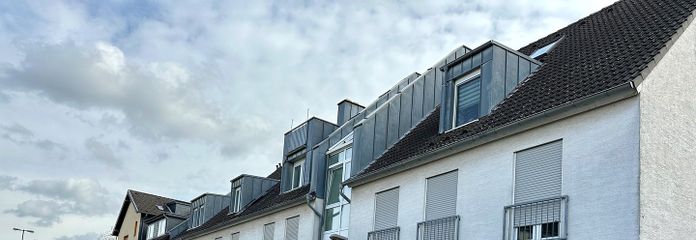 Appartement 2 pièces situé au calme à Lev. Rheindorf – Hausansicht
