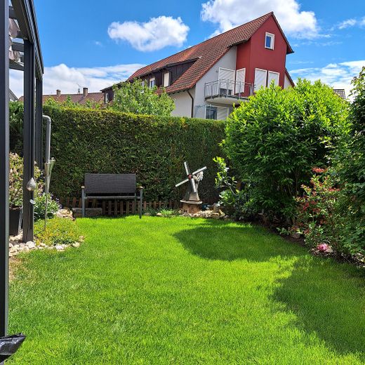 ADOSADO DOBLE TOP de 125 m², hasta 6 habitaciones, SIN comisión – Garten