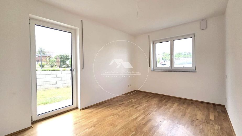 Exklusive 4-Zimmer-Neubauwohnung mit Hobbyraum, Büro, Terrasse &amp; KfW-40-Standard - Erstbezug zum Kauf - PROVISIONSFREI! – Schlafzimmer im Erdgeschoss