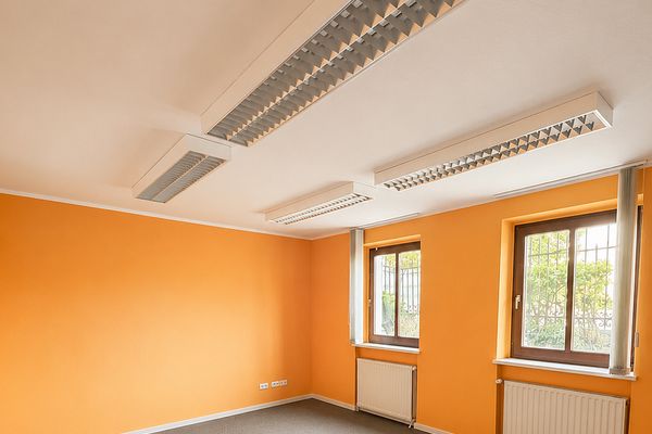 Jasne pomieszczenia komercyjne (gabinet, biuro, studio, kosmetyka) w najlepszej lokalizacji Cottbus