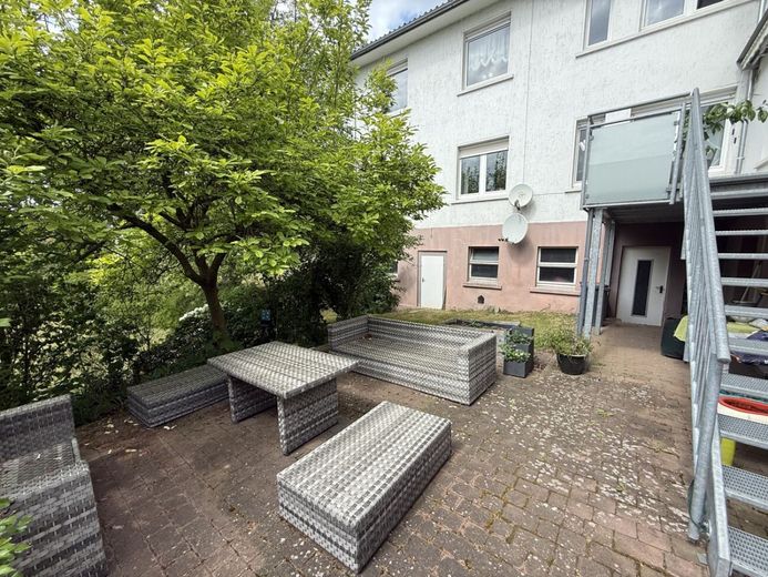Raum für Ideen: Wohnen, Arbeiten und Gestalten unter einem Dach! – Terrasse
