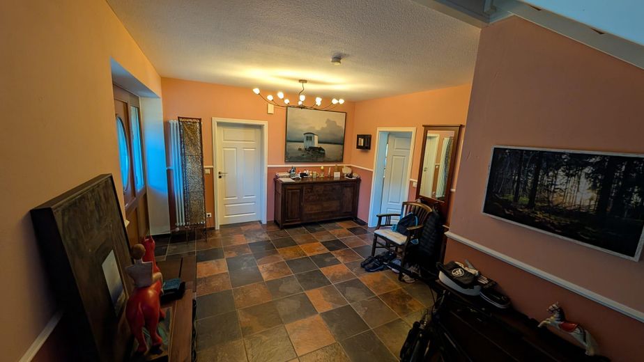 Freistehendes EFH mit Pool, Carport & ca. 1.000 m² Grundstück – provisionsfrei in Vechta – Flur unten