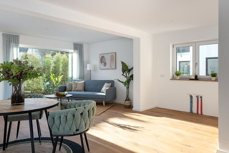 Neubau in massiver Bauweise- DHH mit Dachterrasse in ruhiger Lage – Blick in Küche