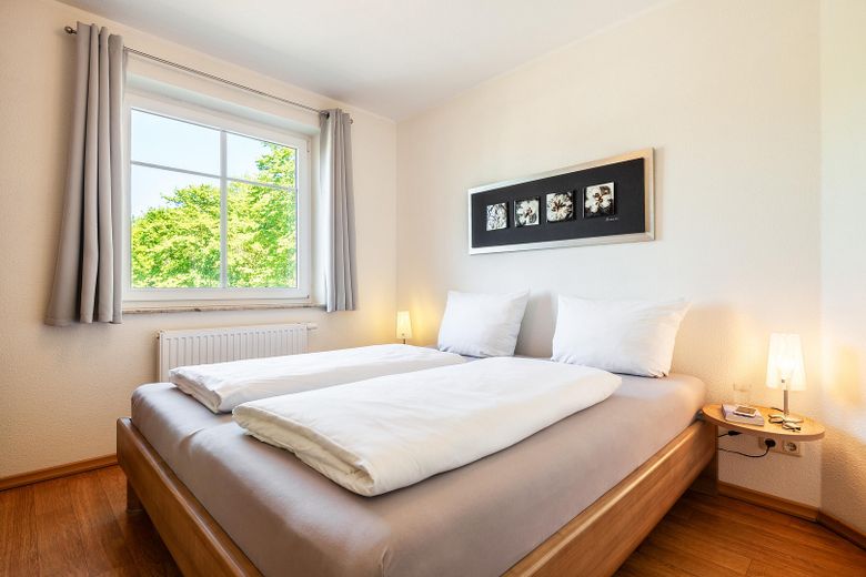 1. Schlafzimmer 
