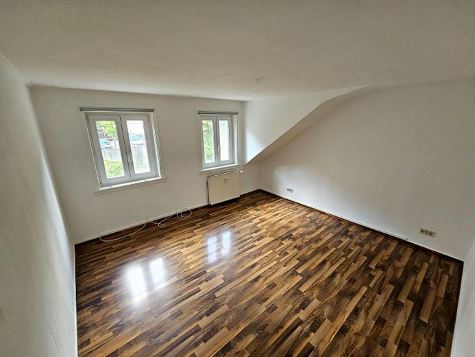 Apartamento dúplex de 4,5 habitaciones en el Kurpark de Schlangenbad – Zimmer 2, 1. Stock