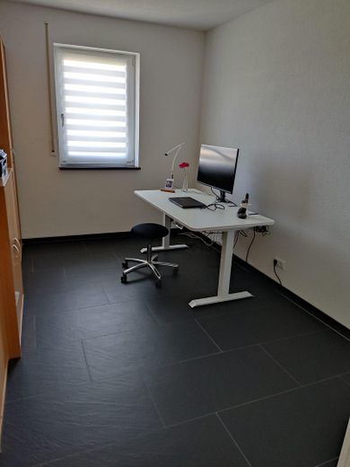 Büro EG