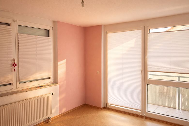 Attraktive Doppelhaushälfte mit viel Platz für groß und klein, jung und alt.. – 1. OG | Zimmer 1
