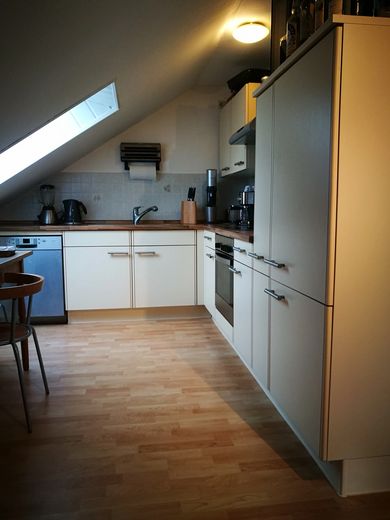 Accogliente appartamento di 3 locali a Tegernheim, cucina inclusa – Kochen