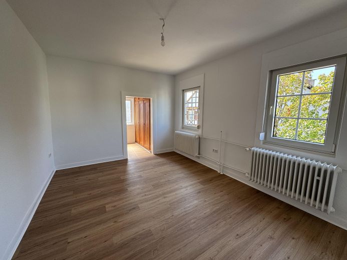 Großzügiges Wohnhaus mit 200 m² Wohnfläche – frisch renoviert in Brensbach-Wersau – Zimmer 1