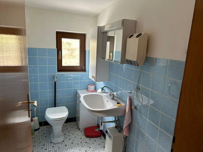 2 Familienhaus – WC DG