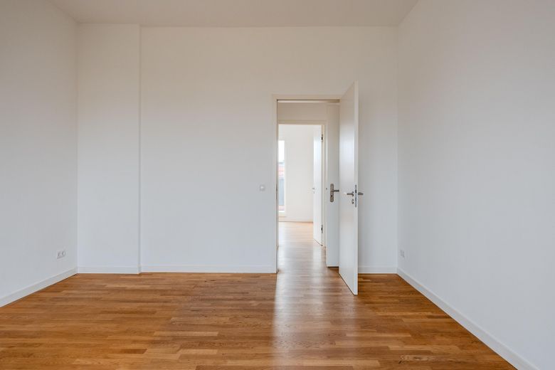 Dachgeschosswohnung direkt am Boxhagener Platz ! 7-Zimmer ! Provisionsfrei ! – Schlafzimmer 1