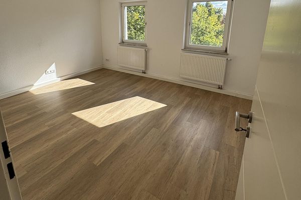 Gostenhof: Beautiful and renovated 4-room apartment