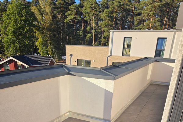 Erstbezug: Moderne Staffelgeschosswohnung mit Dachterrasse sowie energieeffizientem Wohnkomfort