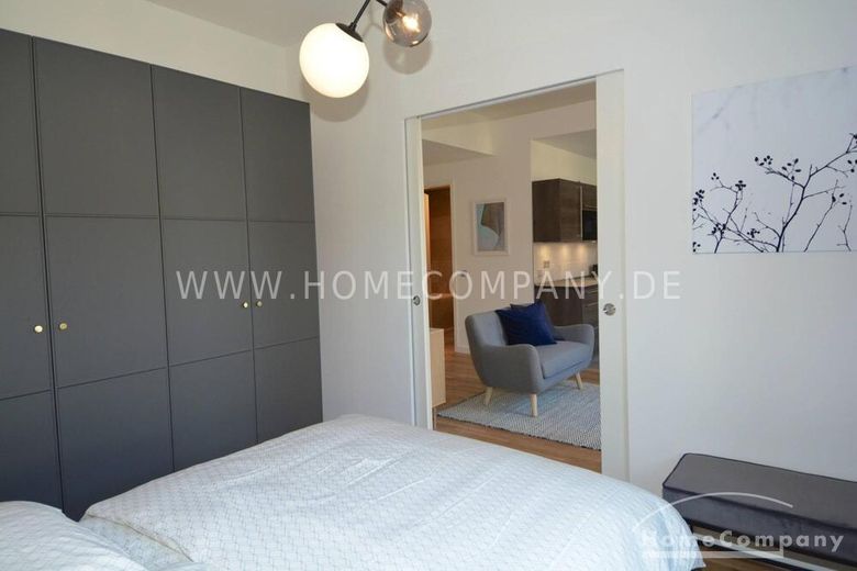 2-Zimmer-Wohnung mit Spreeblick in Tiergarten, Berlin, möbliert – 4dfda74e44369b71d24da0ace5e4a696fca69673.jpg