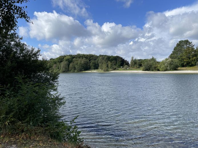 Für 2 Personen: 2 SZ, 2 Bäder – ab 50 €/Tag bei mind. 1 Monat – Gegend