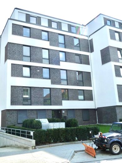 Moderne, großzügige 3-Zimmer-Wohnung in Hamburg-Borgfelde (Nähe St. Georg) zu vermieten – Vorderansicht