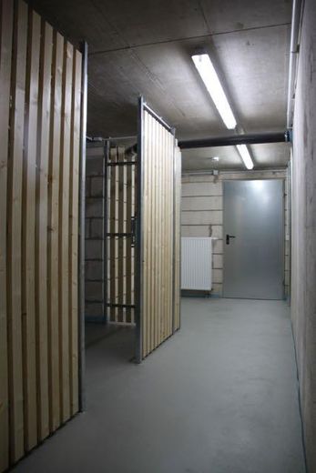 Keller