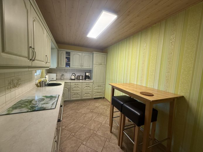 hochwertig saniertes Reihenhaus mit EBK, Wintergarten, provisionsfrei – Küche
