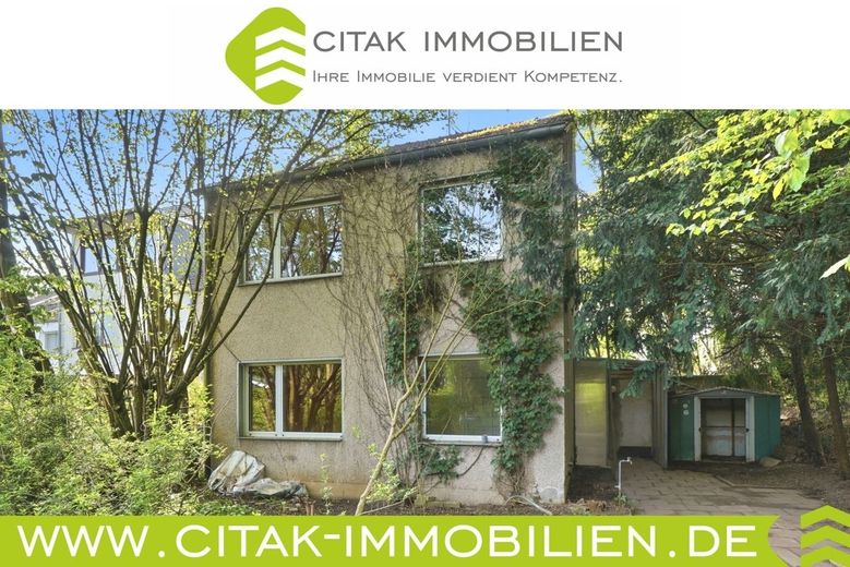 Sanierungsbedürftiges Reihenendhaus mit Garage in Köln-Heimersdorf (Erbpachtgrundstück) – Einfamilienhaus mit Anbau und Garage in Köln-Heimersdorf