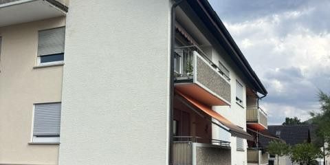 2 Zimmer Dachgeschoßwohnung mit Weitblick – Hausansicht