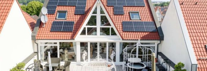 Esclusivo attico maisonette con terrazza giardino privata a Groß-Gerau