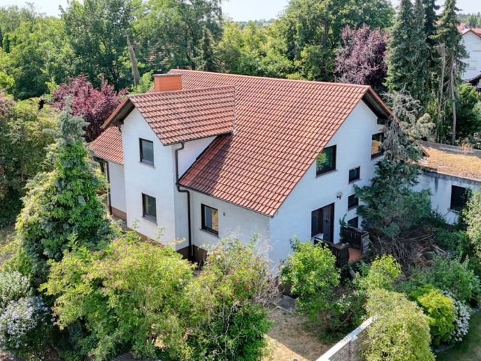 Großes EFH zum Sanieren! Ruhige Lage in 2. Reihe – Foto 1