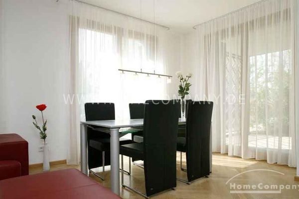 Bel appartement meublé de 4 pièces avec terrasse dans le Westend