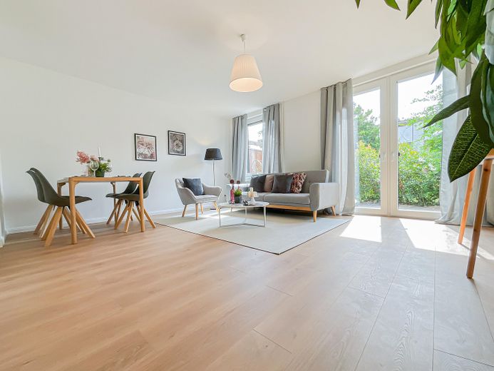 Großzügiges Wohnen mit Terrasse und Garten in Hamburg-Schnelsen – Foto 2