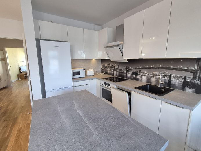 Küche mit Kücheninsel