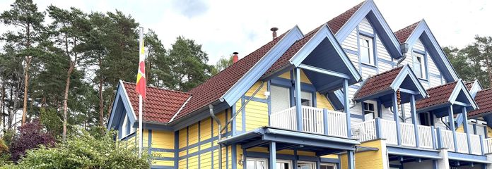 Vivir en el pueblo portuario de Rheinsberg –  Haus von der Hafenseite