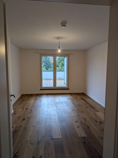 Exklusive 4-Zimmer Neubauwohnung mit großer Sonnenterrasse und Tiefgarage – Foto 5