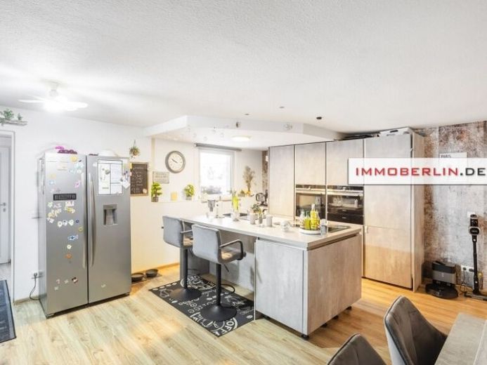 IMMOBERLIN.DE - Fabelhafter Bungalow mit Sonnengarten & Garage in waldreicher Umgebung – Foto 1