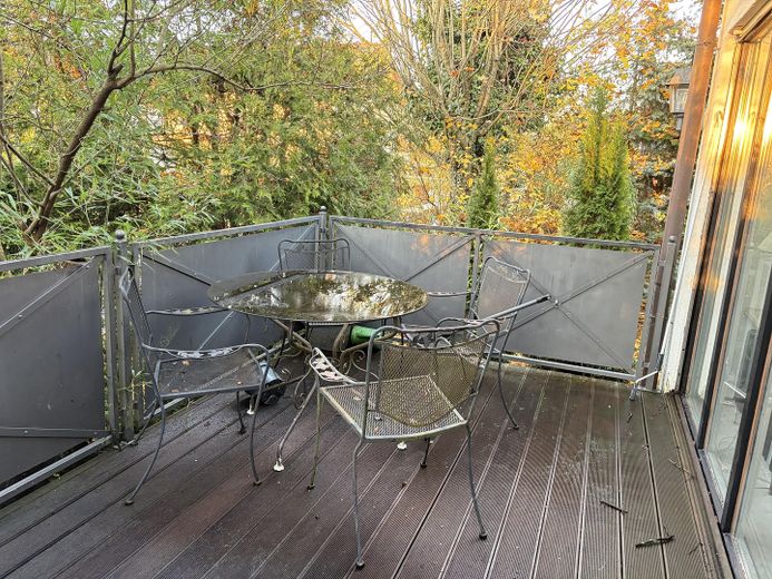 Posizione privilegiata di Bad Füssing – zona termale 1. A soli 5 minuti dalle terme Therme 1. Possibile anche l’acquisto di una parte!! – Terrasse (Balkon) Westen