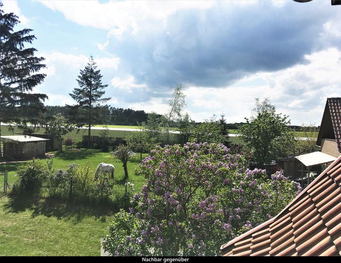 Nachbarwiese Fernblick West