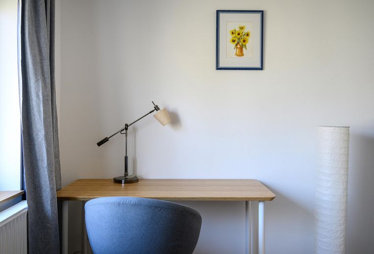 Moderne Wohnung in Alsternähe mit Balkon | Zentral und Blick ins Grüne – Schlafzimmer - Ansicht #6