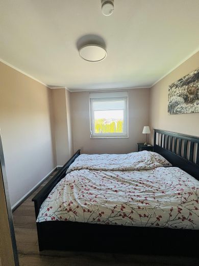 Provisionsfrei: Helle Maisonette mit Erker, Garage & Südbalkon in Salzgitter Fredenberg – Schlafen/Kinder 1