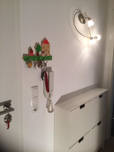 Commission-free 4-room apt., heating NEW, roof 2018 NEW! Parquet, high-quality fittings! – Eingangsbereich