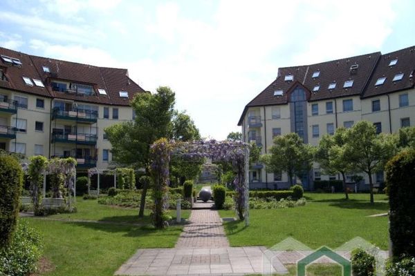 ** Werder an der Havel * Apartamento dúplex de 2 habitaciones con logia y baño con luz natural **