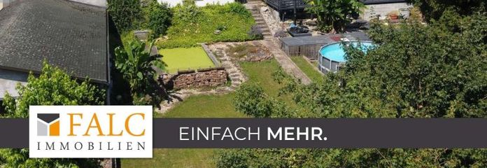 Charmante Doppelhaushälfte mit großem Garten