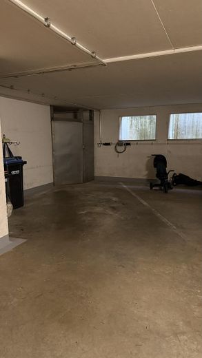Tiefgaragenstellplatz