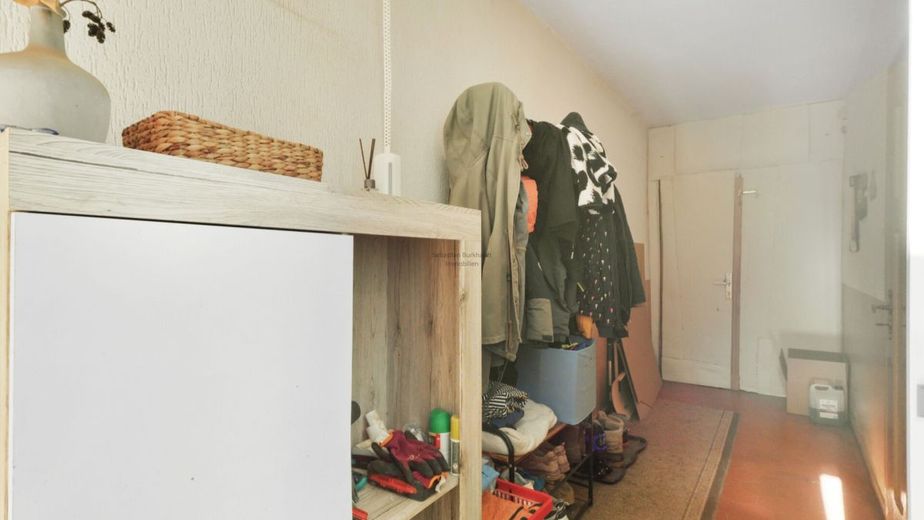 Preissenkung! *** Charmantes Einfamilienhaus mit Ausbaupotenzial in Gräfinau – Flur_2