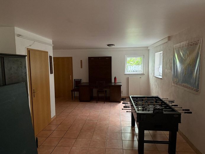 KG Wohnraum im Keller nach inn