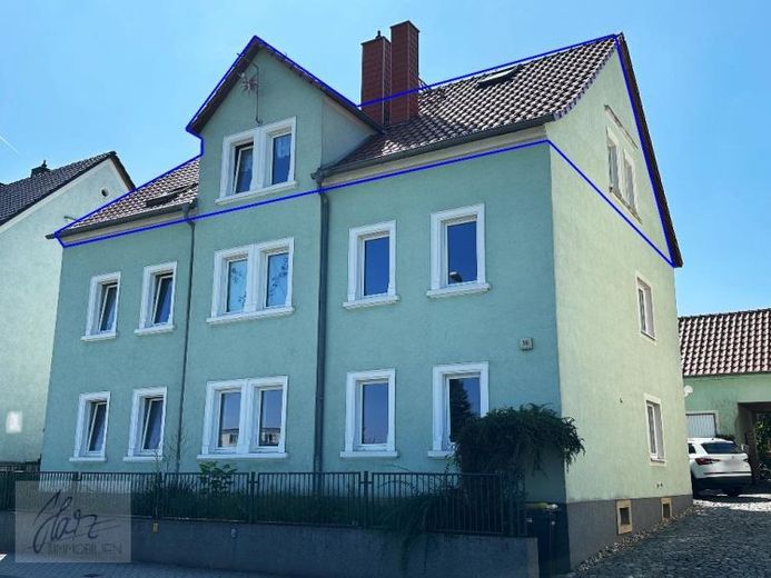 ***VIEL PLATZ & BESONDERER WOHNCHARAKTER – 6-ZIMMER-MAISONETTE MIT KAMIN*** ab sofort zu vermieten – फोटो 1