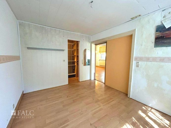 ***Natur &amp; Freiraum - Einfamilienhaus mit großem Grundstück in idyllischer Lage*** – Zimmer 2 EG
