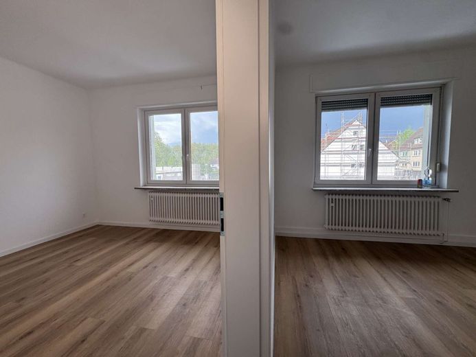 Helle frisch sanierte 2,5 Zimmer Wohnung in Bestlage von Wattenscheid - direkt am Aldi &amp; Netto – Schlafzimmer (4)