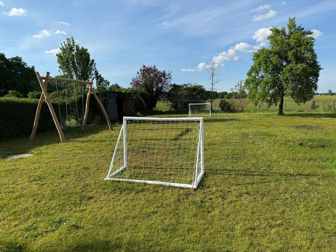 *senza provvigione* Casa familiare con impianto fotovoltaico, accumulo, camino e ampio giardino – Garten