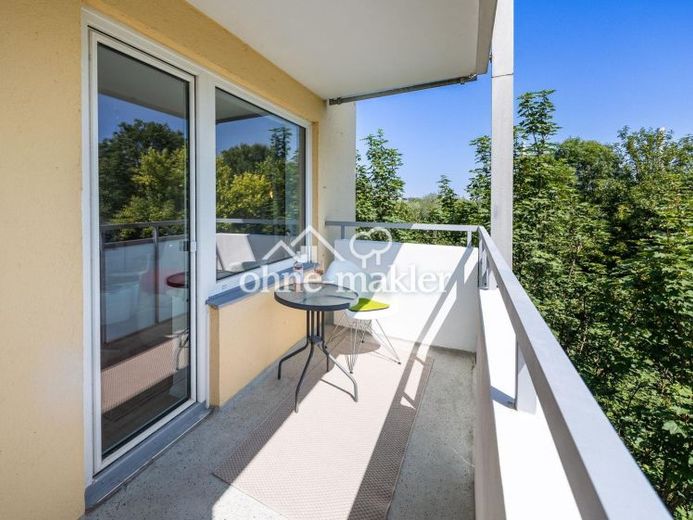 Direct beschikbaar: Gemeubileerd 1,5-kamerappartement in München-Johanneskirchen – hoogwaardig gerenoveerd – Foto 1