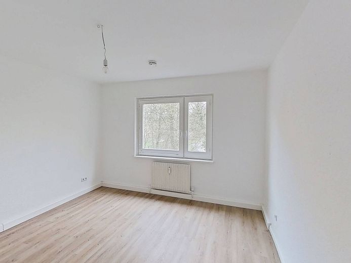 Großzügiges Wohnen: Helle 4-Zi.-Wohnung mit Balkon – Ansicht I: Schlafzimmer I