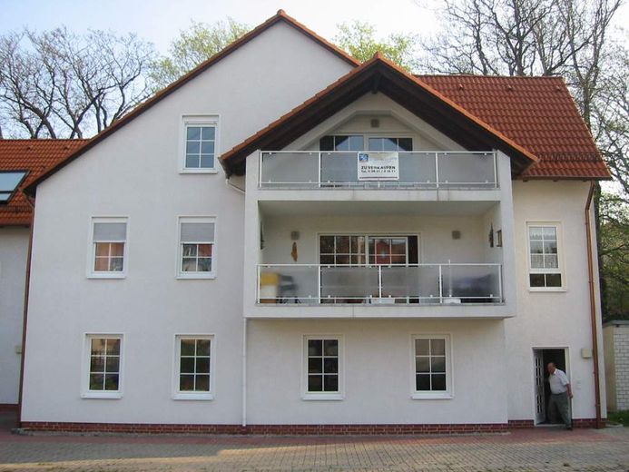 3,5-kamerappartement in loftstijl met balkon, binnenstad Gotha – Hausansicht